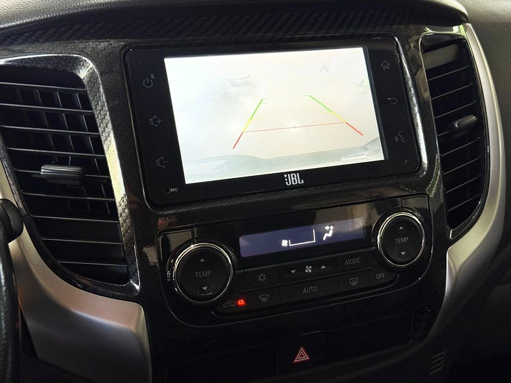 MITSUBISHI L200 TRITON