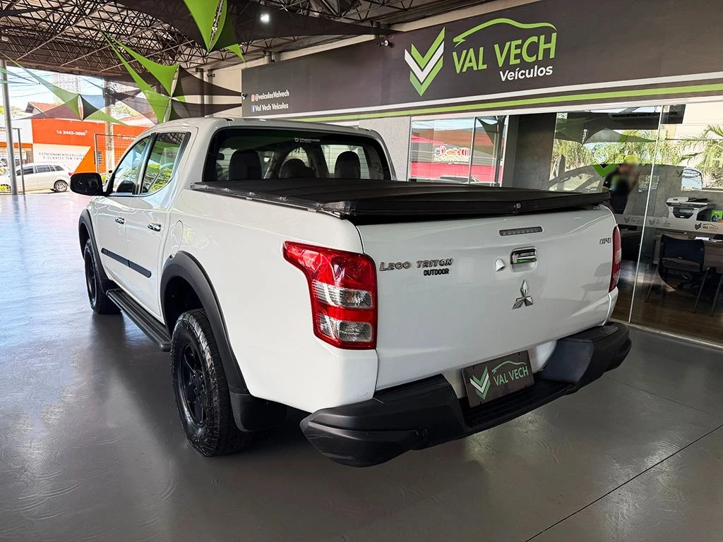 MITSUBISHI L200 TRITON