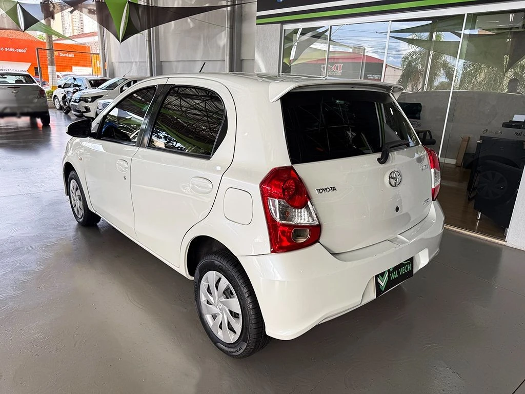 TOYOTA ETIOS