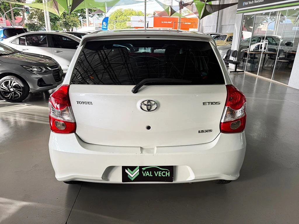 TOYOTA ETIOS