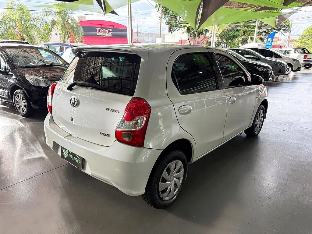 TOYOTA ETIOS