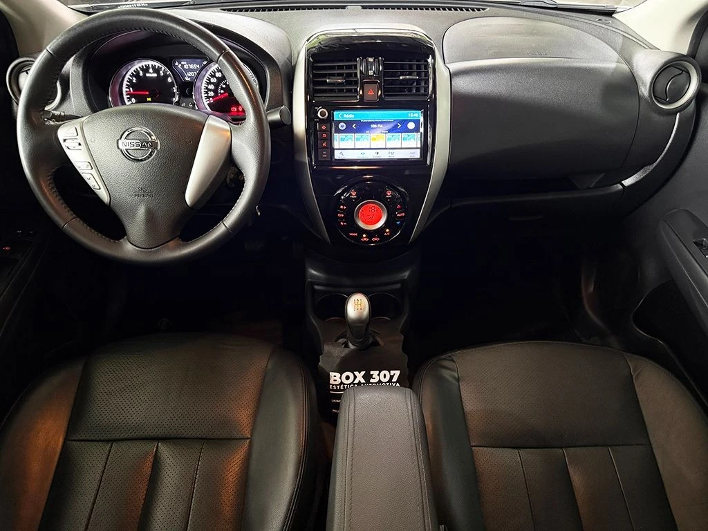 NISSAN VERSA