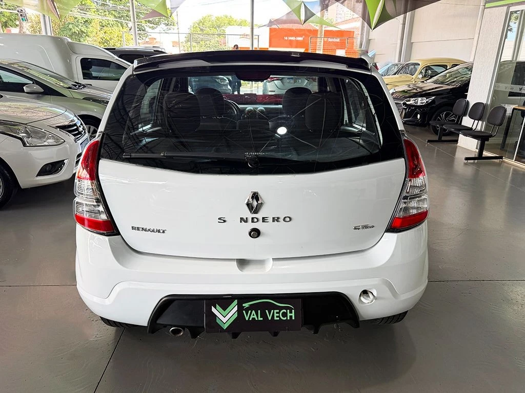 RENAULT SANDERO
