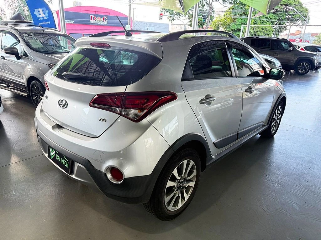 HYUNDAI HB20X