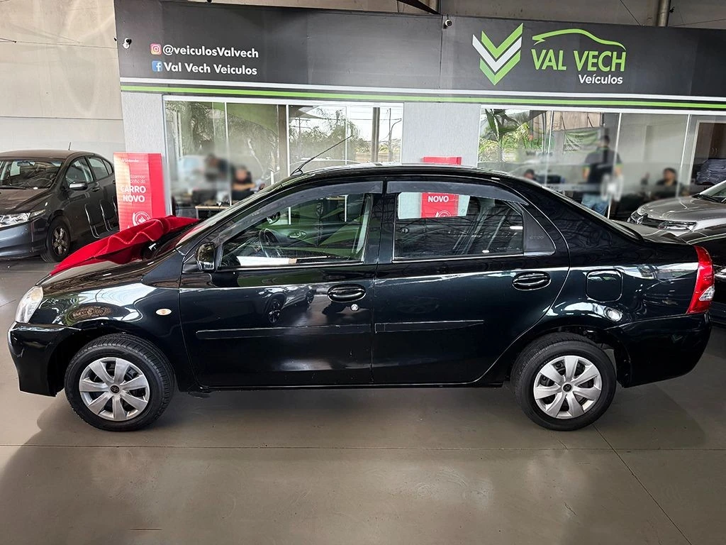 TOYOTA ETIOS