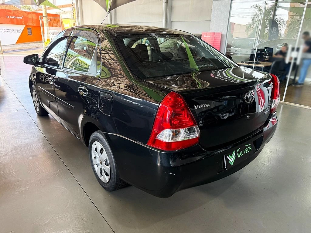 TOYOTA ETIOS