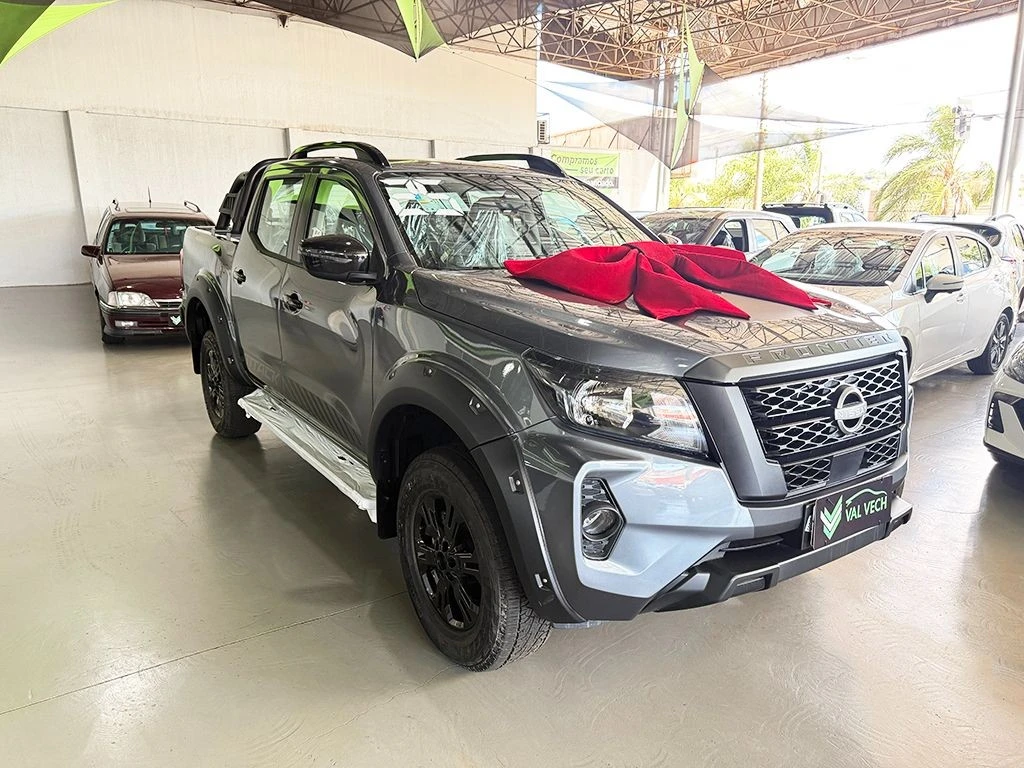 NISSAN FRONTIER