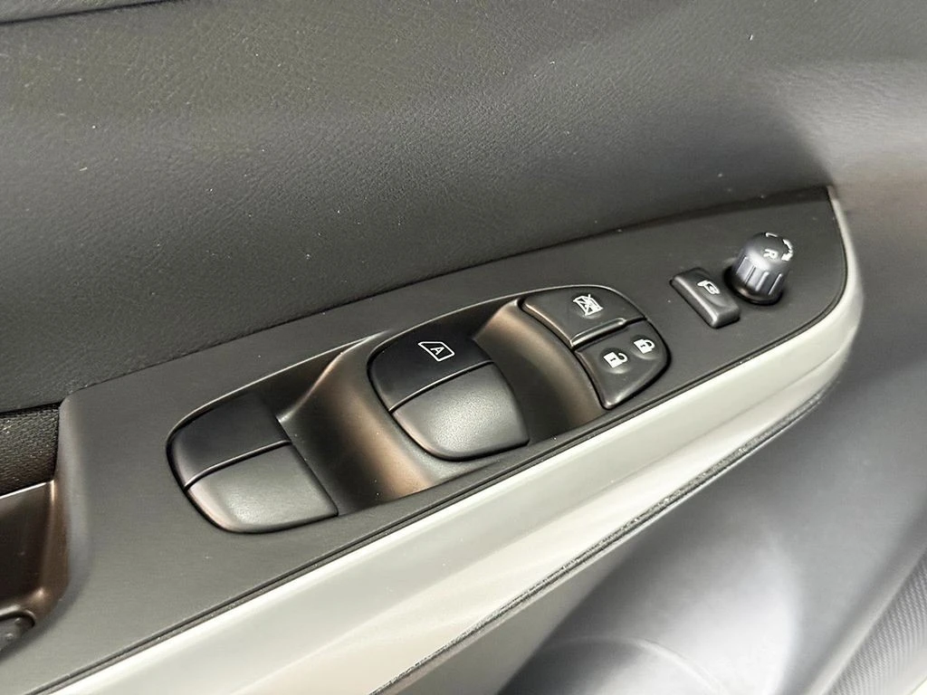 NISSAN FRONTIER