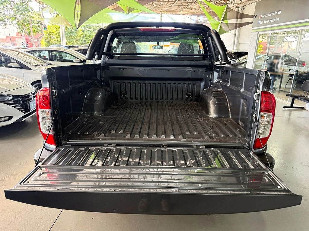 NISSAN FRONTIER