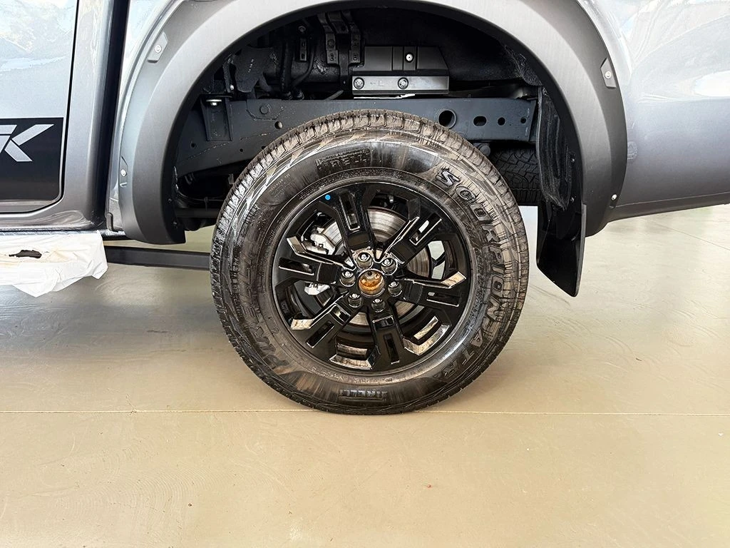 NISSAN FRONTIER