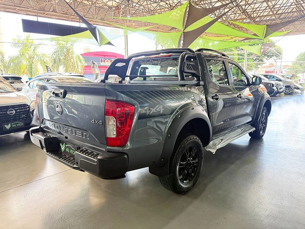 NISSAN FRONTIER