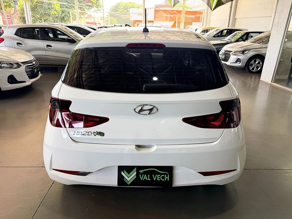 HYUNDAI HB20