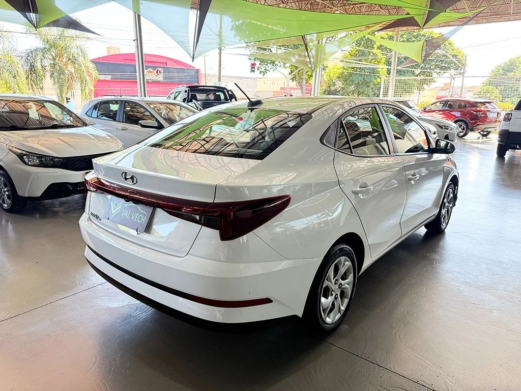 HYUNDAI HB20S