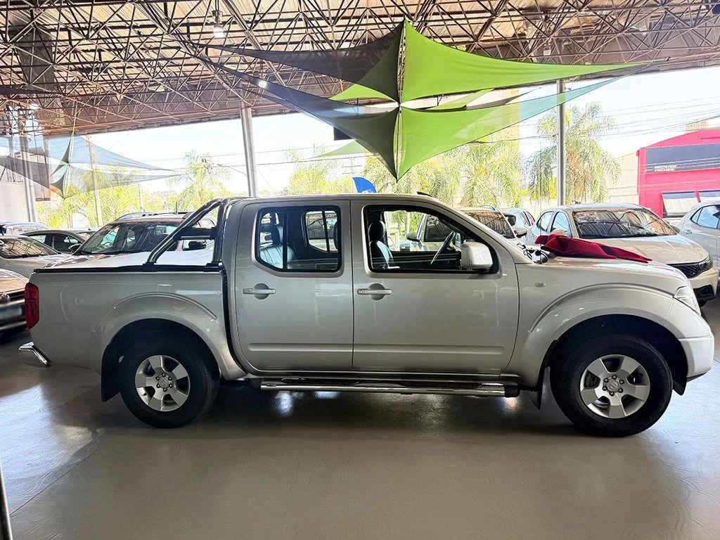 NISSAN FRONTIER