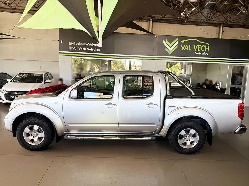 NISSAN FRONTIER
