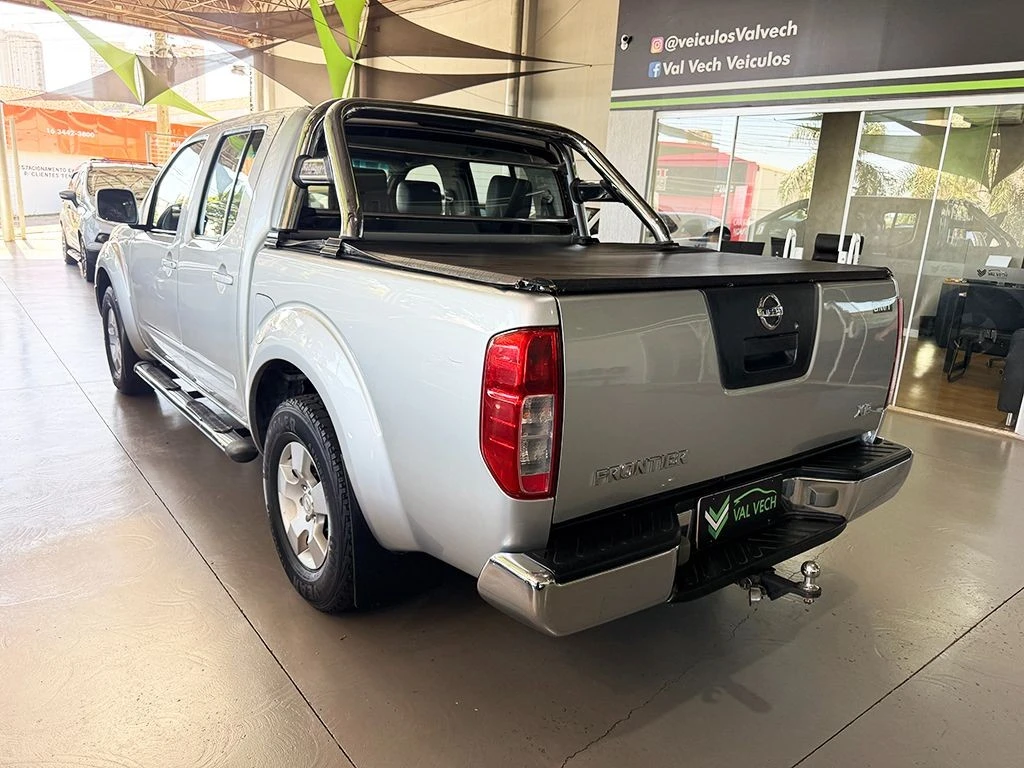 NISSAN FRONTIER