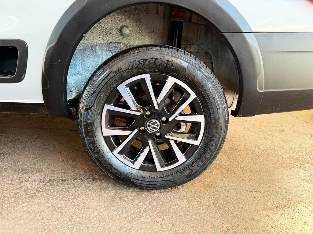 VOLKSWAGEN SAVEIRO