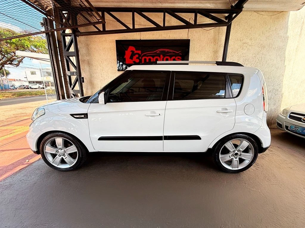 KIA SOUL