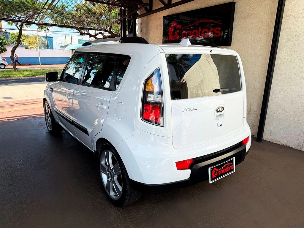 KIA SOUL