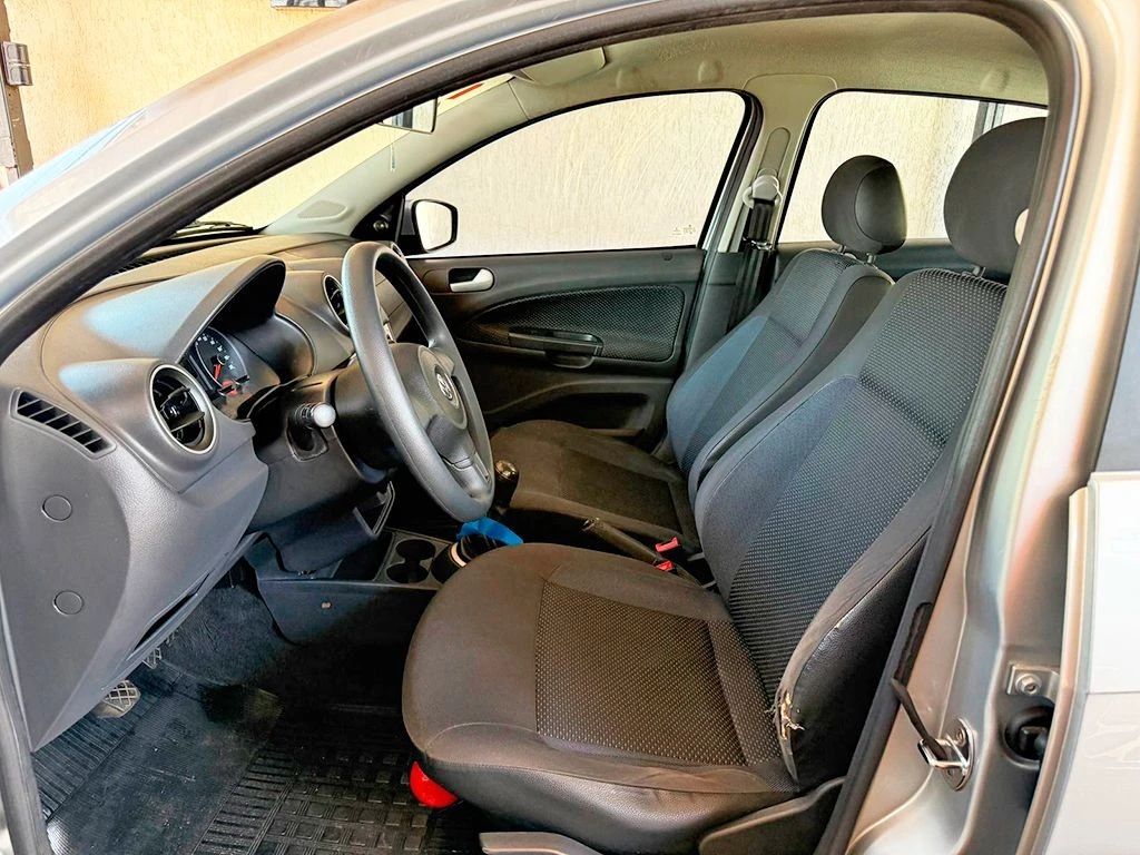 VOLKSWAGEN GOL