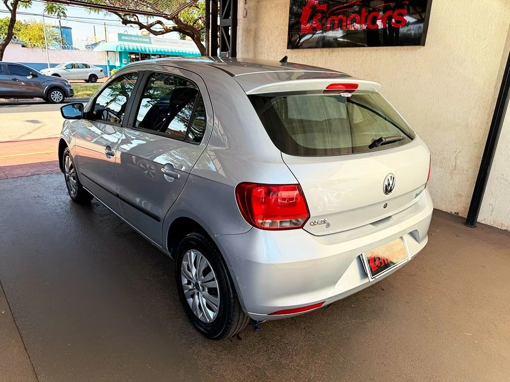 VOLKSWAGEN GOL