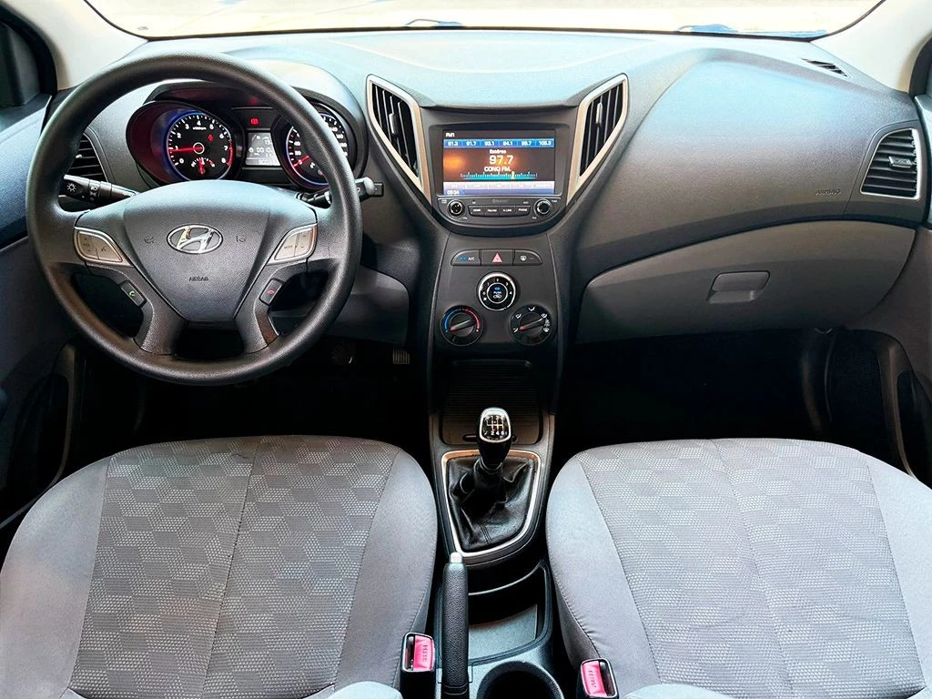 HYUNDAI HB20S