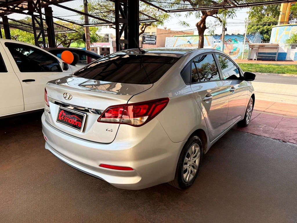 HYUNDAI HB20S
