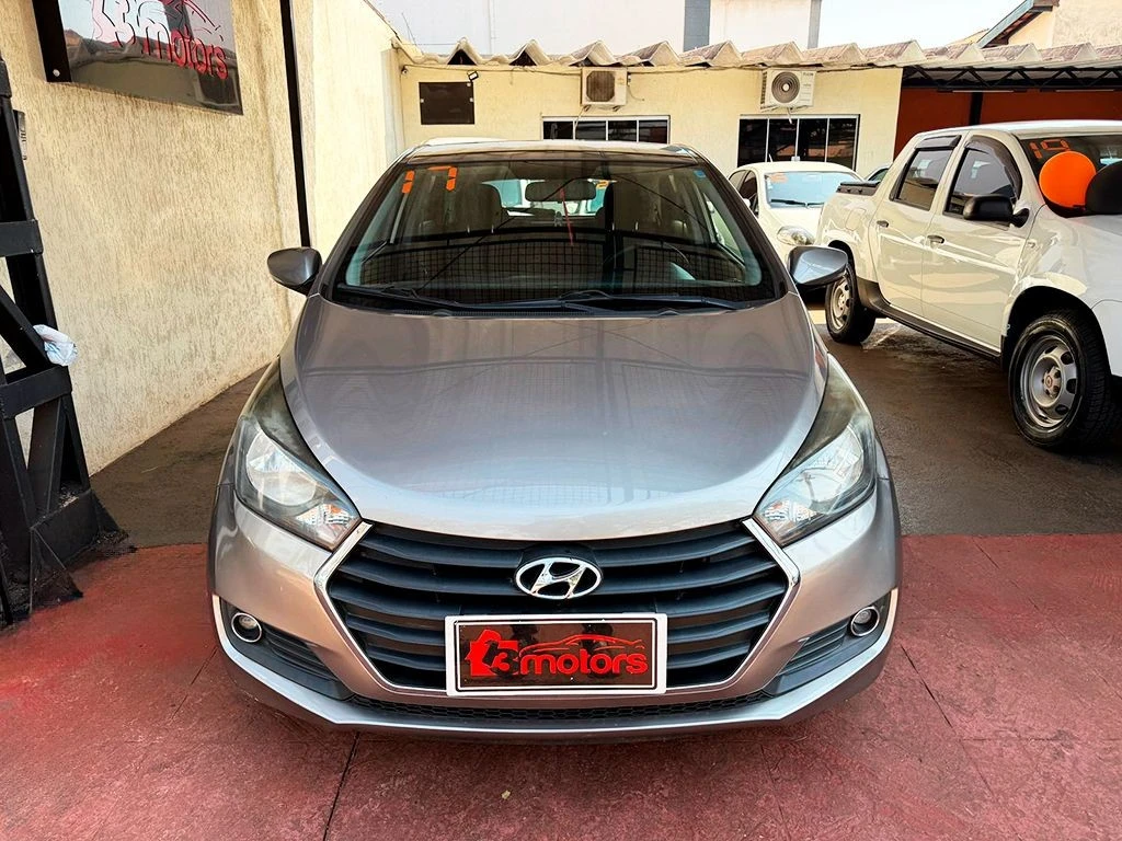 HYUNDAI HB20