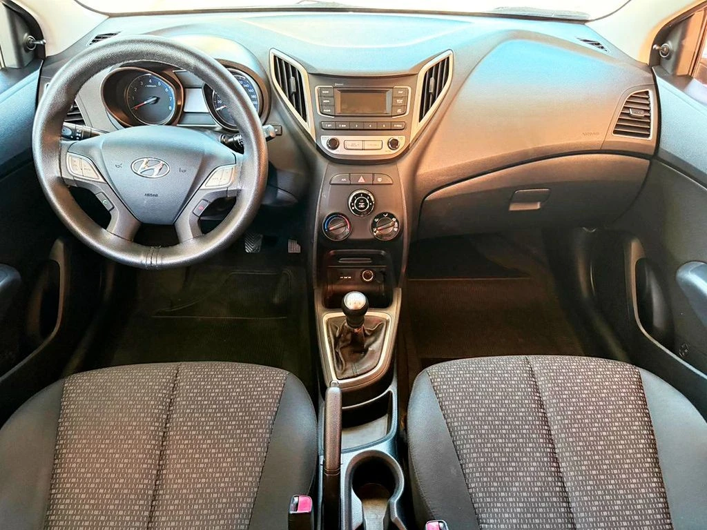 HYUNDAI HB20