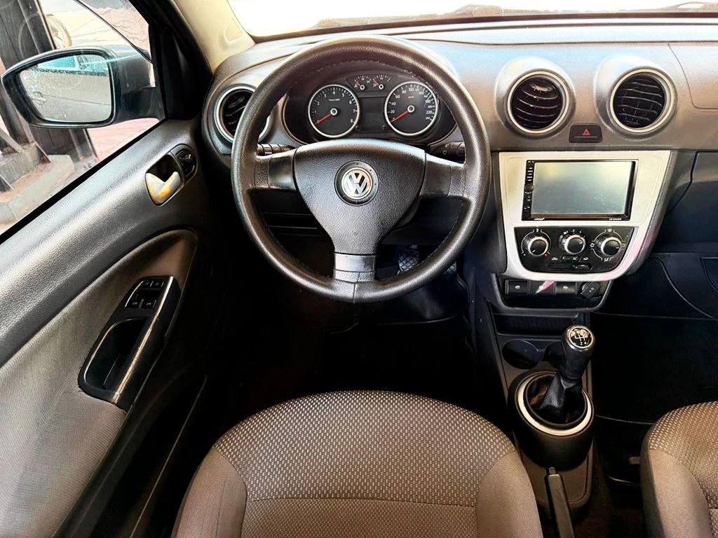 VOLKSWAGEN VOYAGE