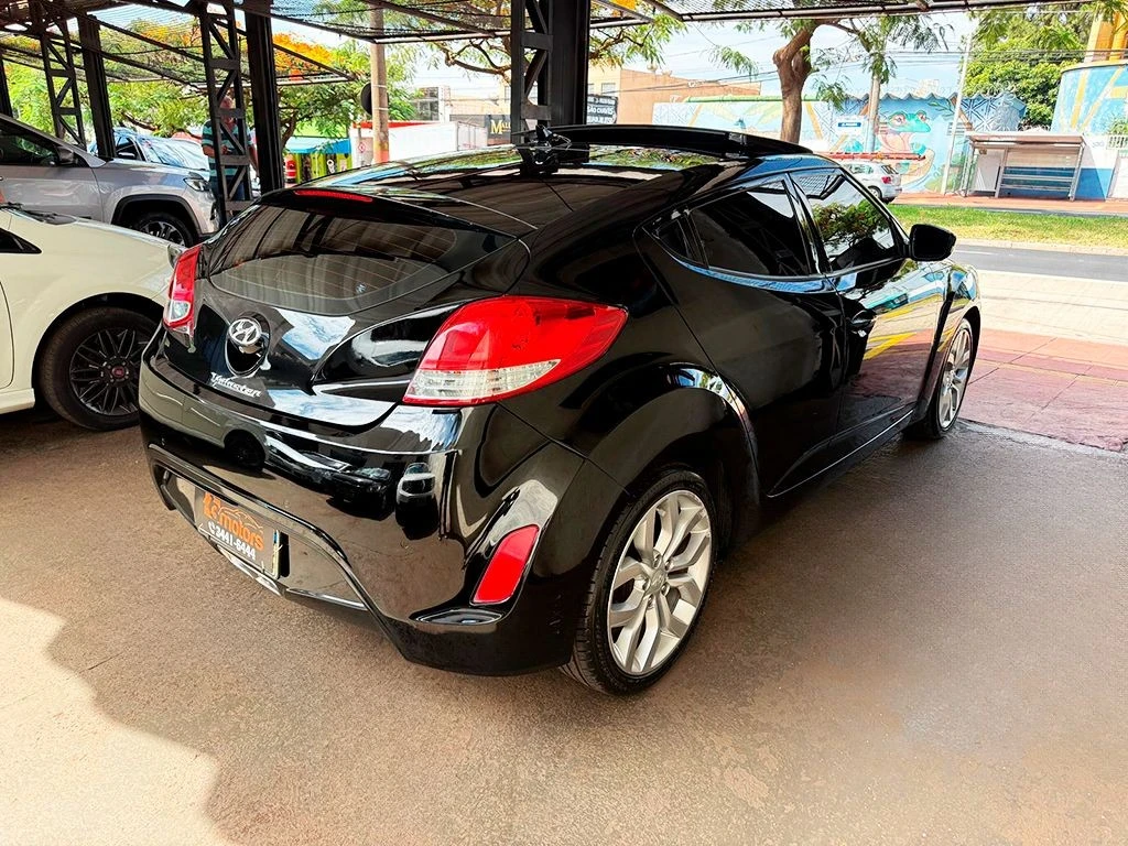 HYUNDAI VELOSTER