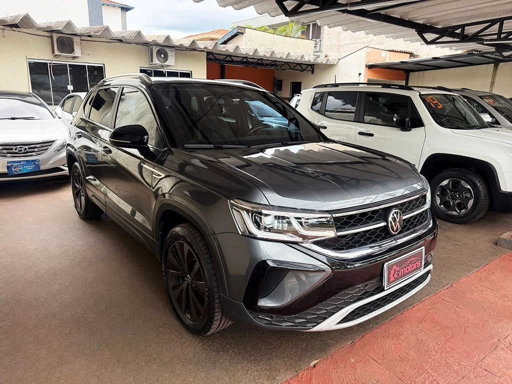 VOLKSWAGEN TAOS