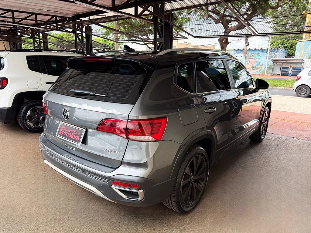 VOLKSWAGEN TAOS