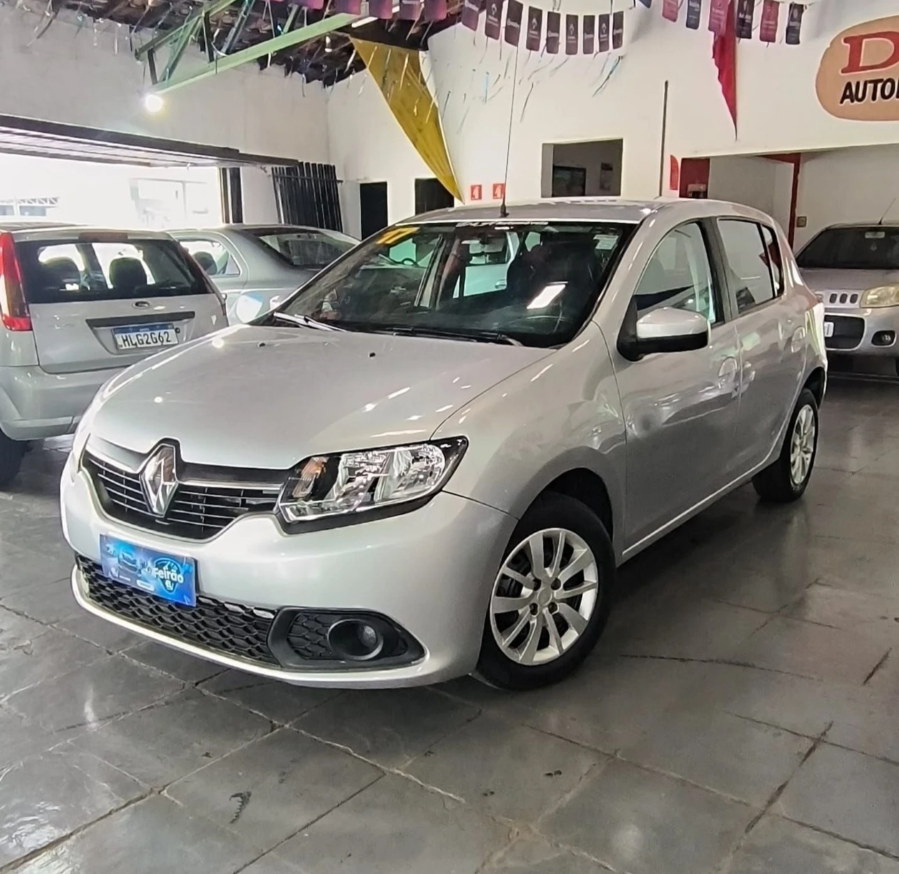 RENAULT SANDERO