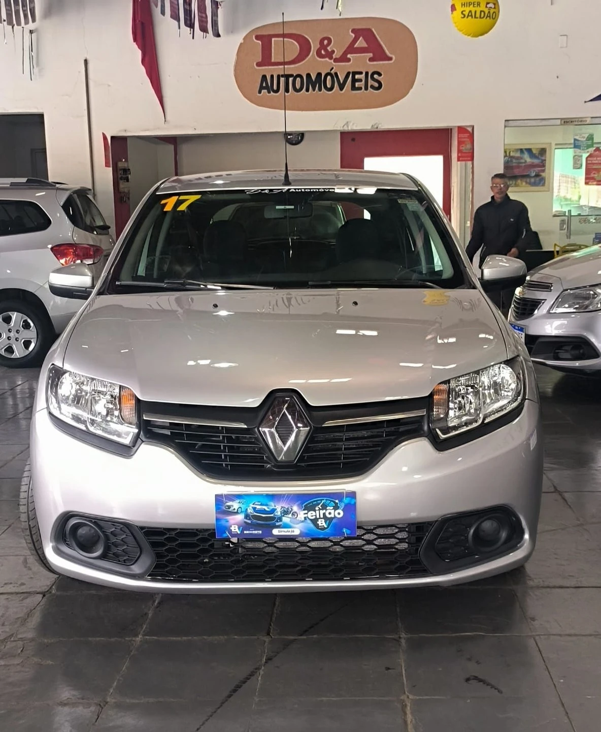 RENAULT SANDERO