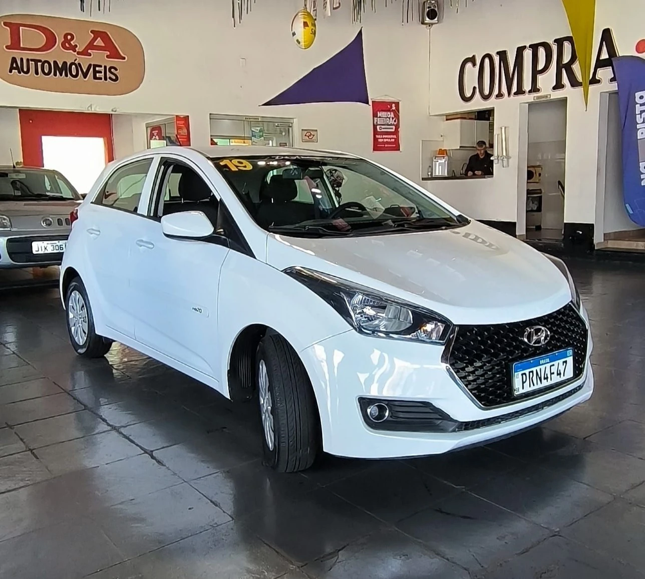 HYUNDAI HB20
