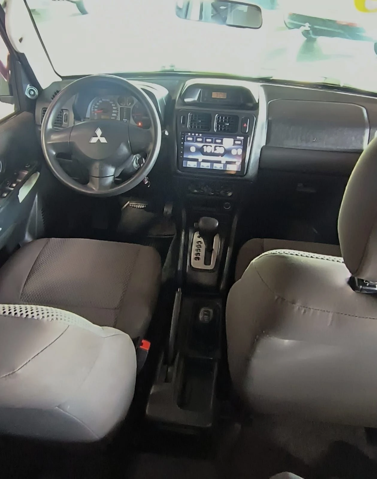 MITSUBISHI PAJERO TR4