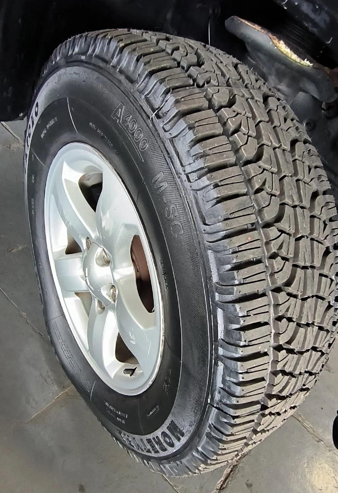 MITSUBISHI PAJERO TR4