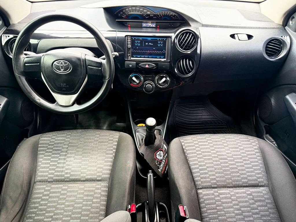 TOYOTA ETIOS