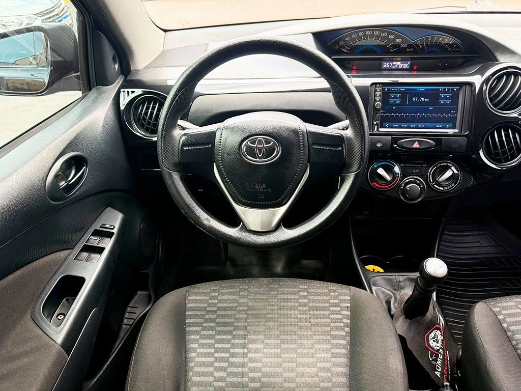 TOYOTA ETIOS