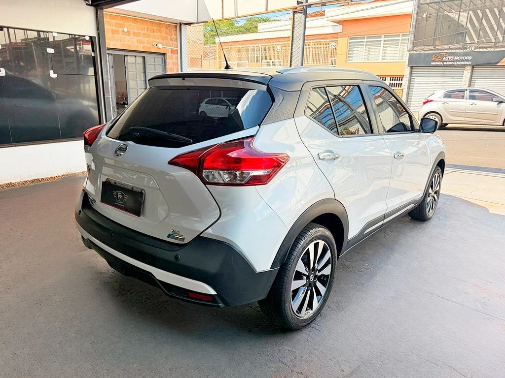 NISSAN KICKS