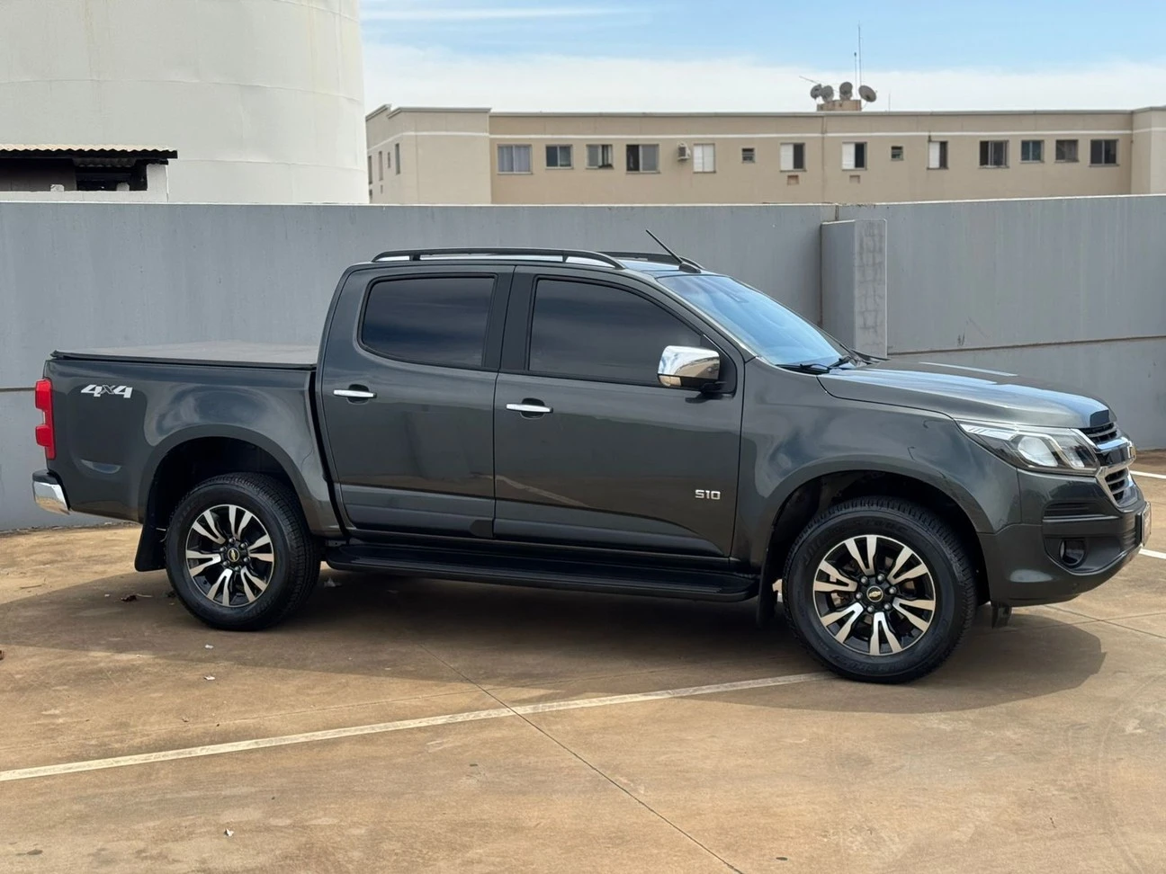 CHEVROLET S10