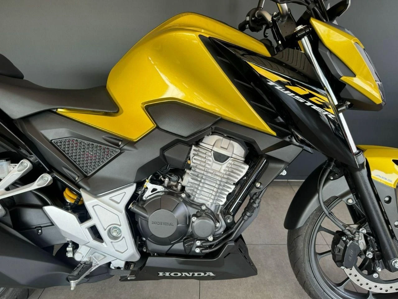 HONDA CB 300F TWISTER ABS