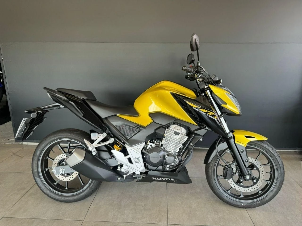 HONDA CB 300F TWISTER ABS