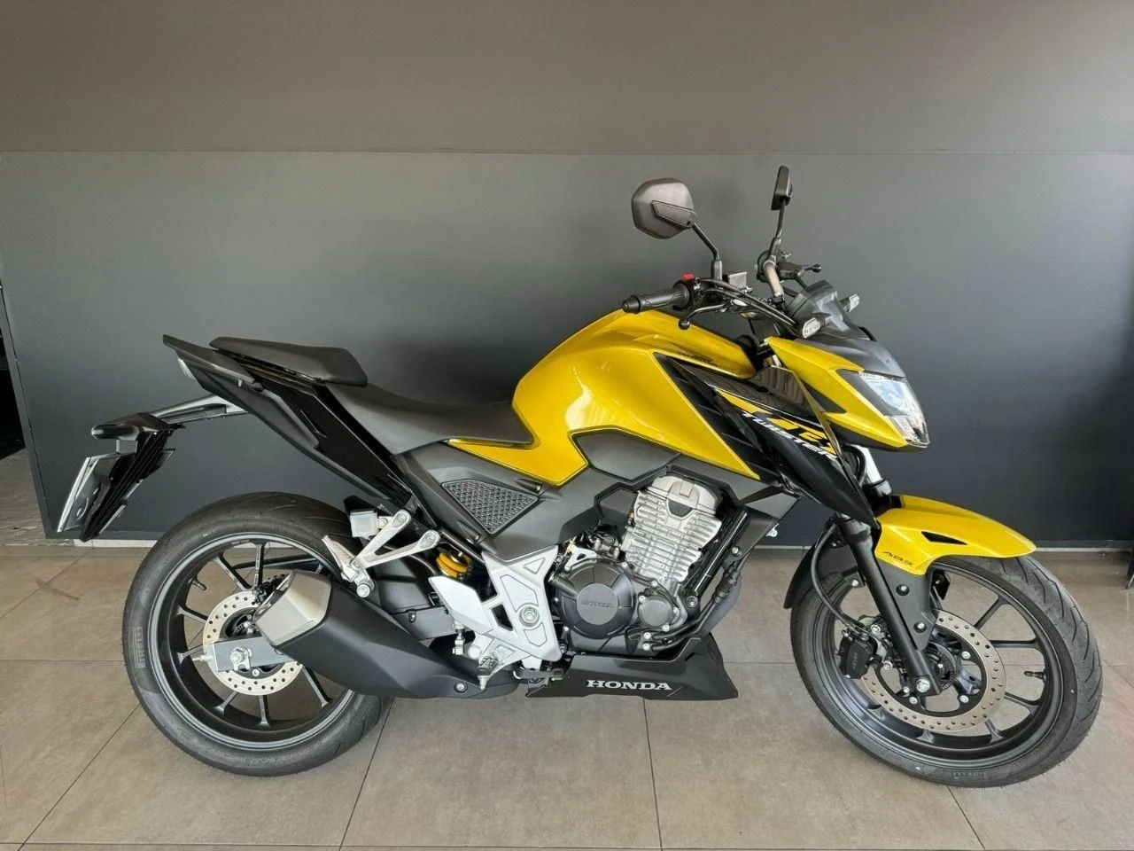 HONDA CB 300F TWISTER ABS