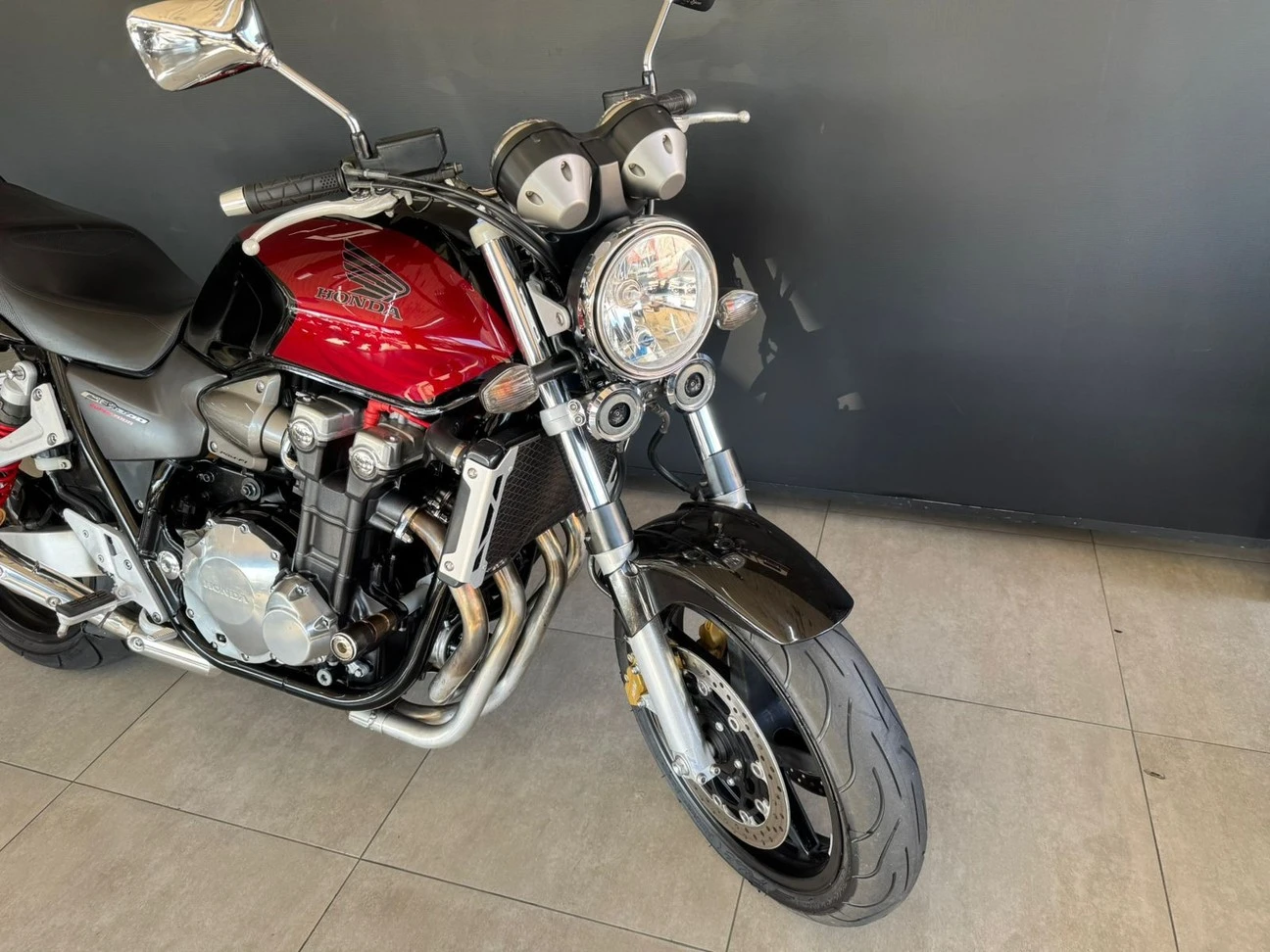 HONDA CB 1300 F SUPER FOUR