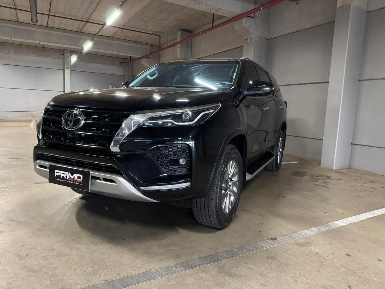 TOYOTA HILUX SW4