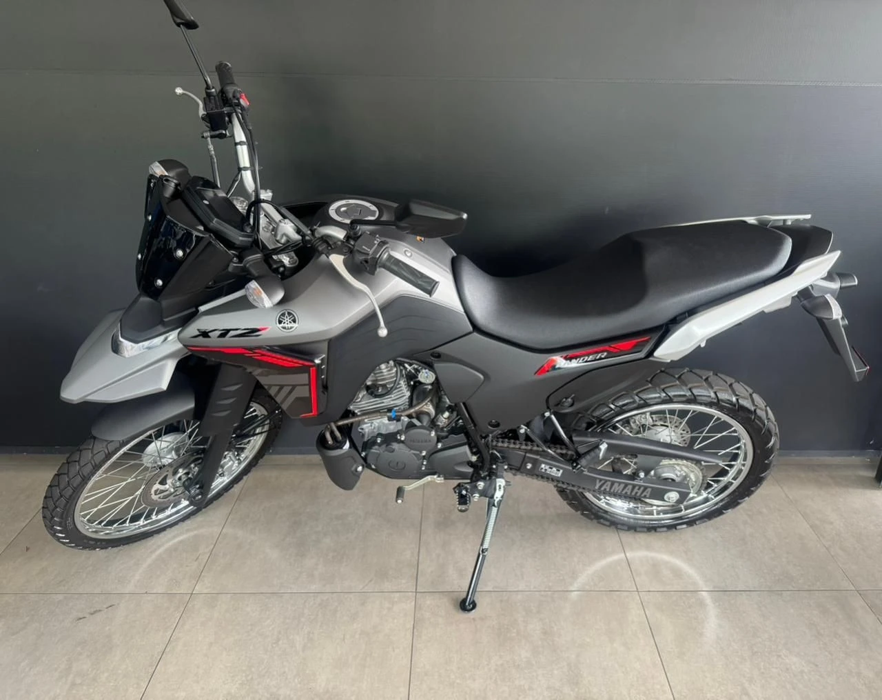 YAMAHA XTZ 250 LANDER CONNECTED