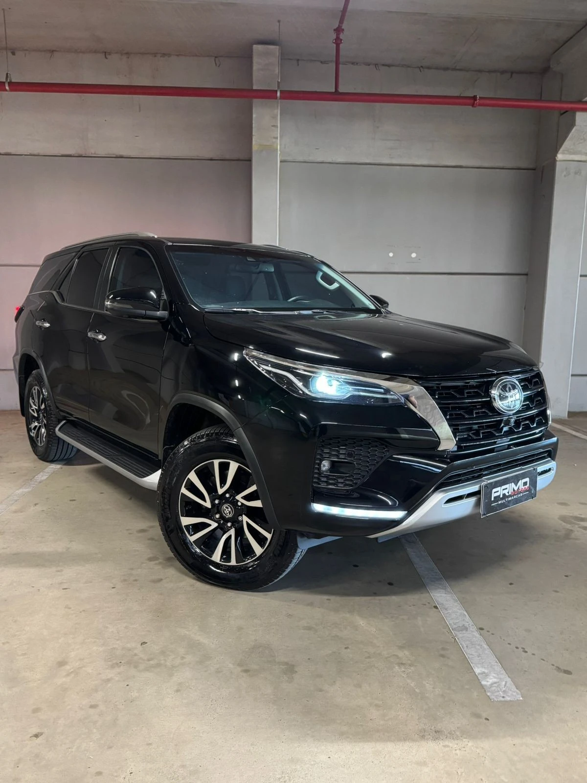 TOYOTA HILUX SW4