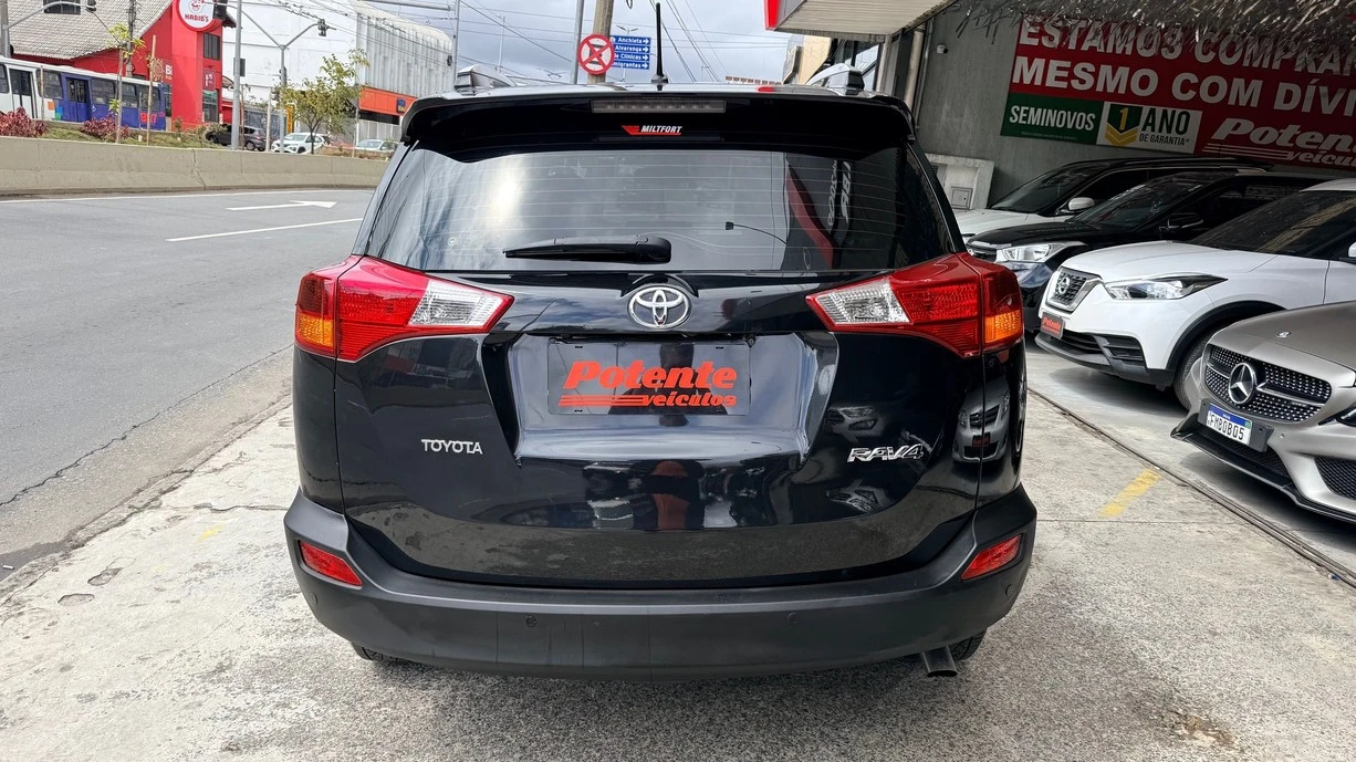 TOYOTA RAV4